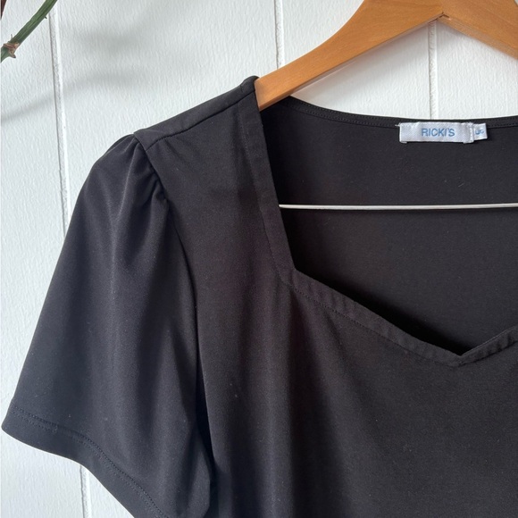 Ricki's Black Short Sleeve Blouse Top - Picture 2 of 4